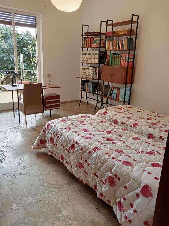 Camera Doppia con Letti Singoli
